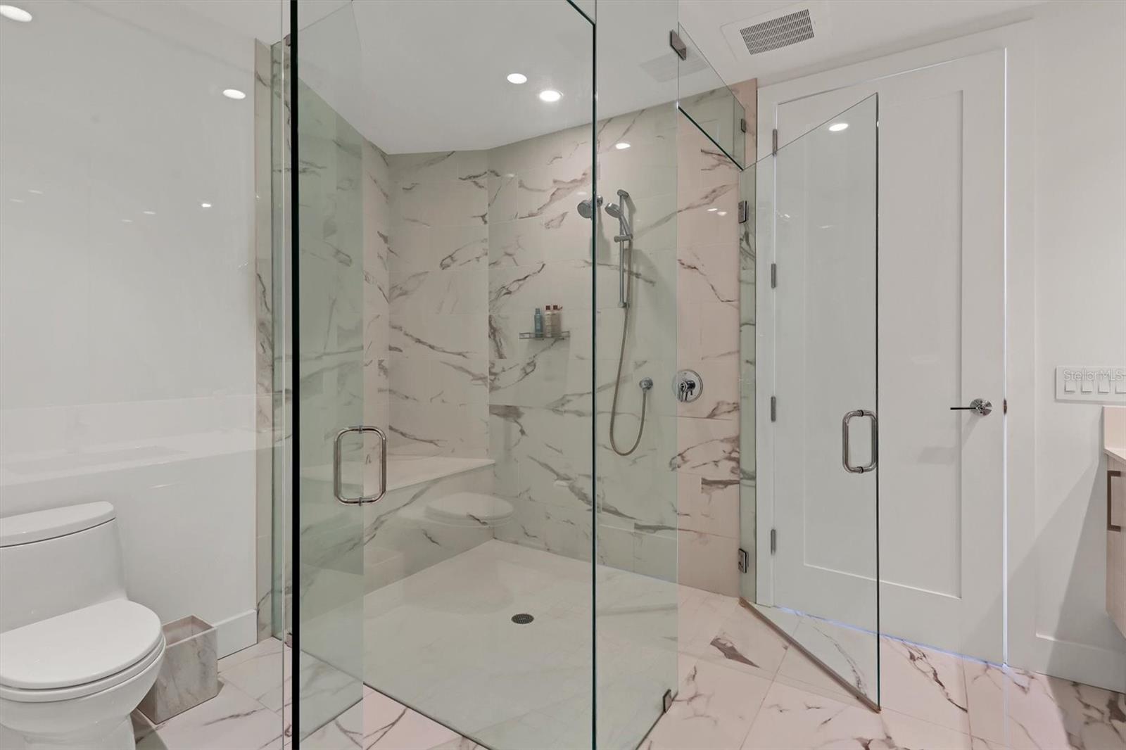 VUE SARASOTA BAY - Residential