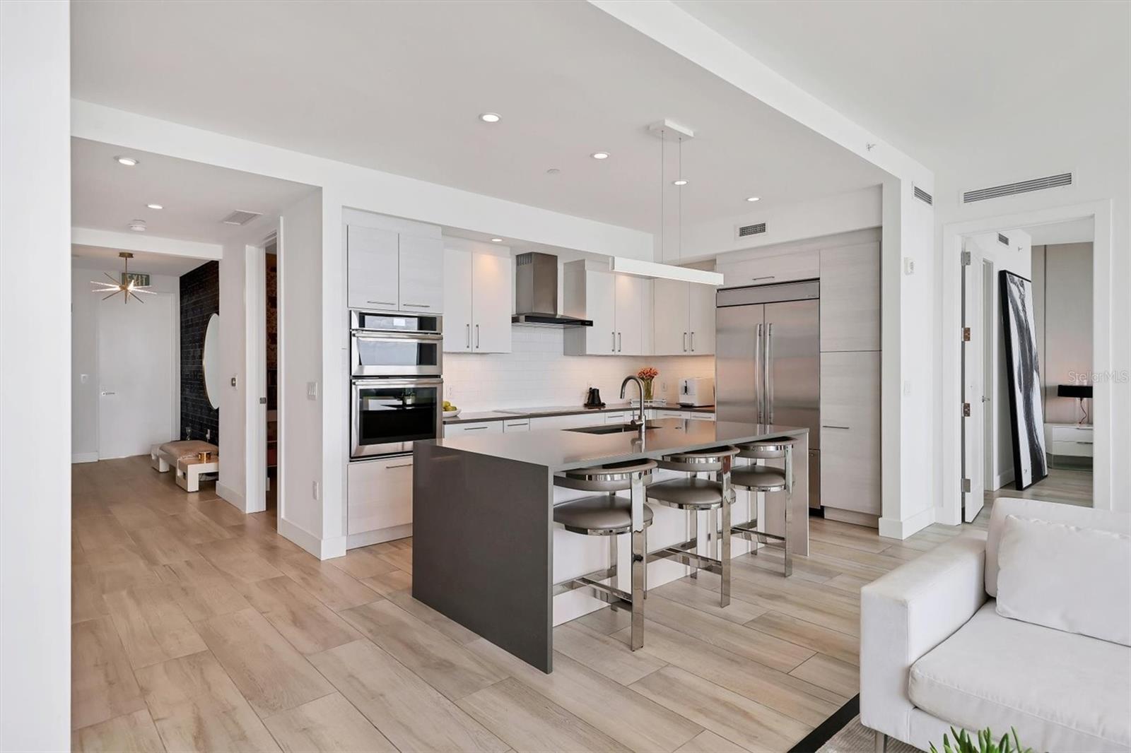 VUE SARASOTA BAY - Residential