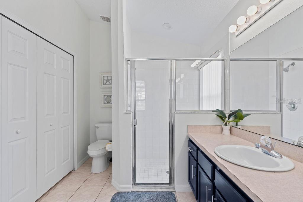 OAK ISLAND COVE - Residential