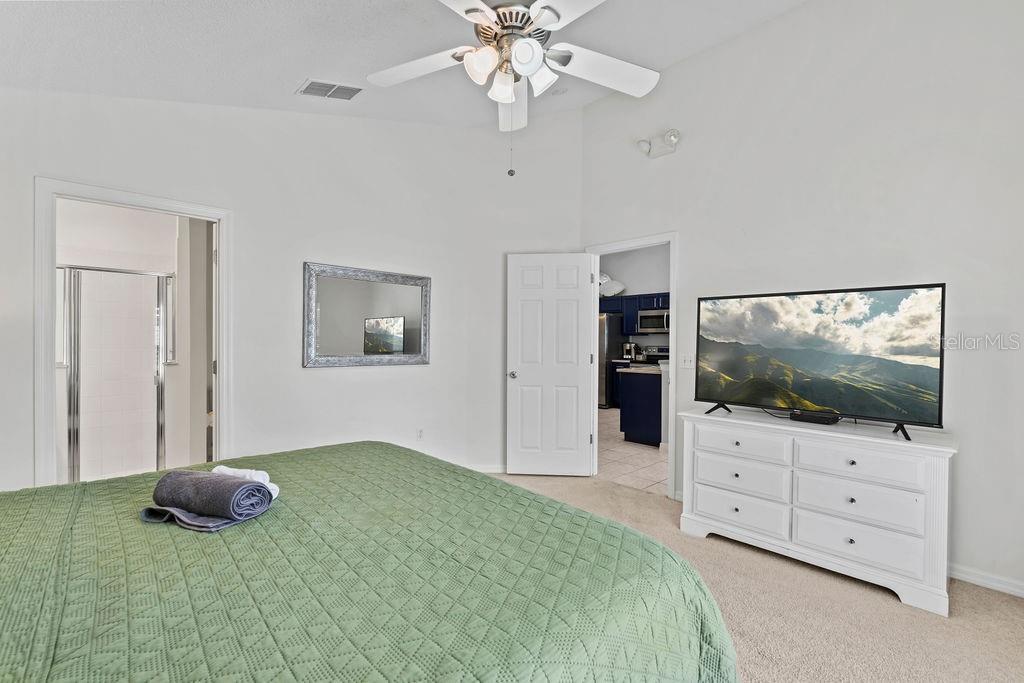 OAK ISLAND COVE - Residential