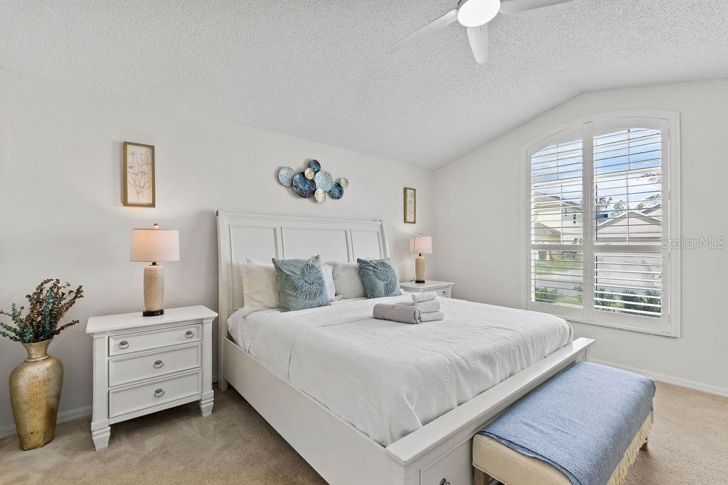 OAK ISLAND COVE - Residential