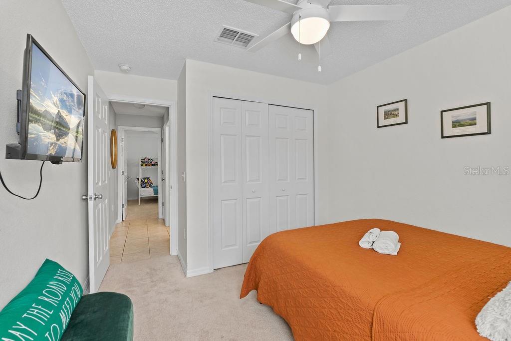 OAK ISLAND COVE - Residential