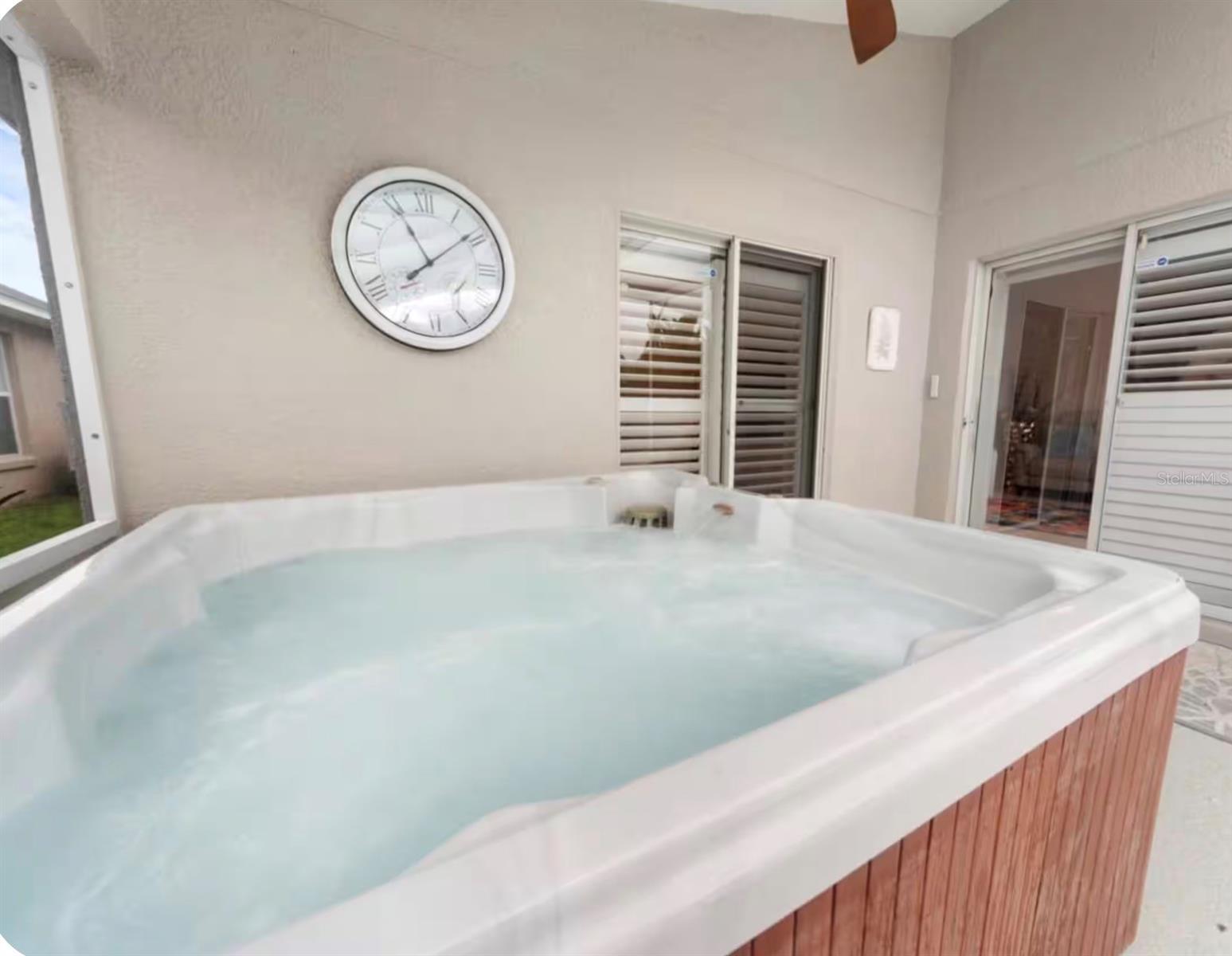 OAK ISLAND COVE - Residential