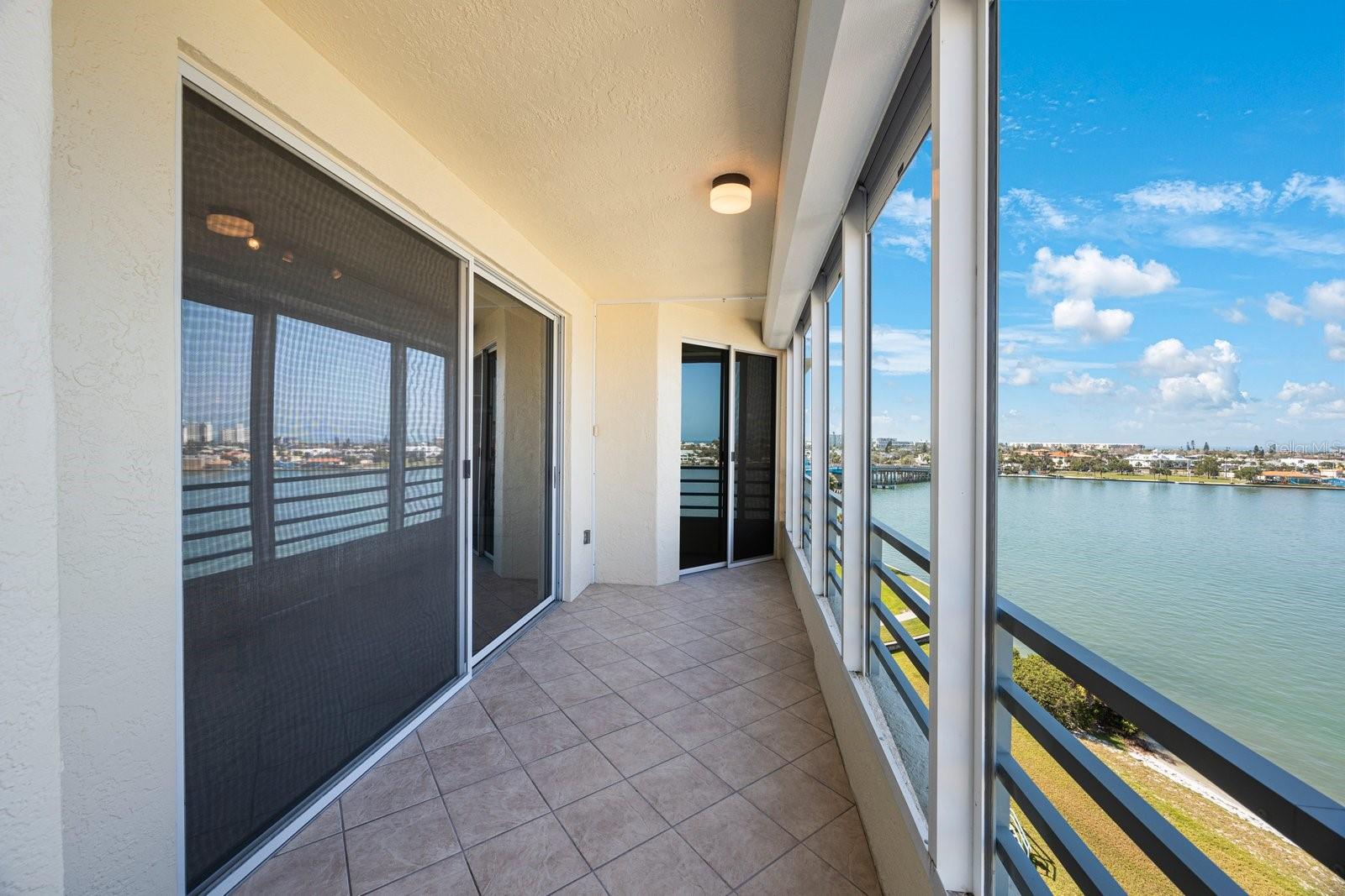 HARBOURSIDE CONDO - Residential