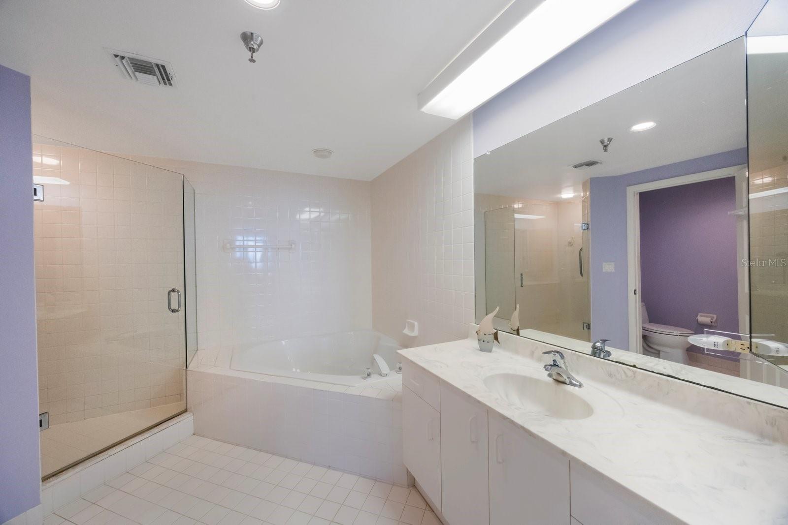 HARBOURSIDE CONDO - Residential