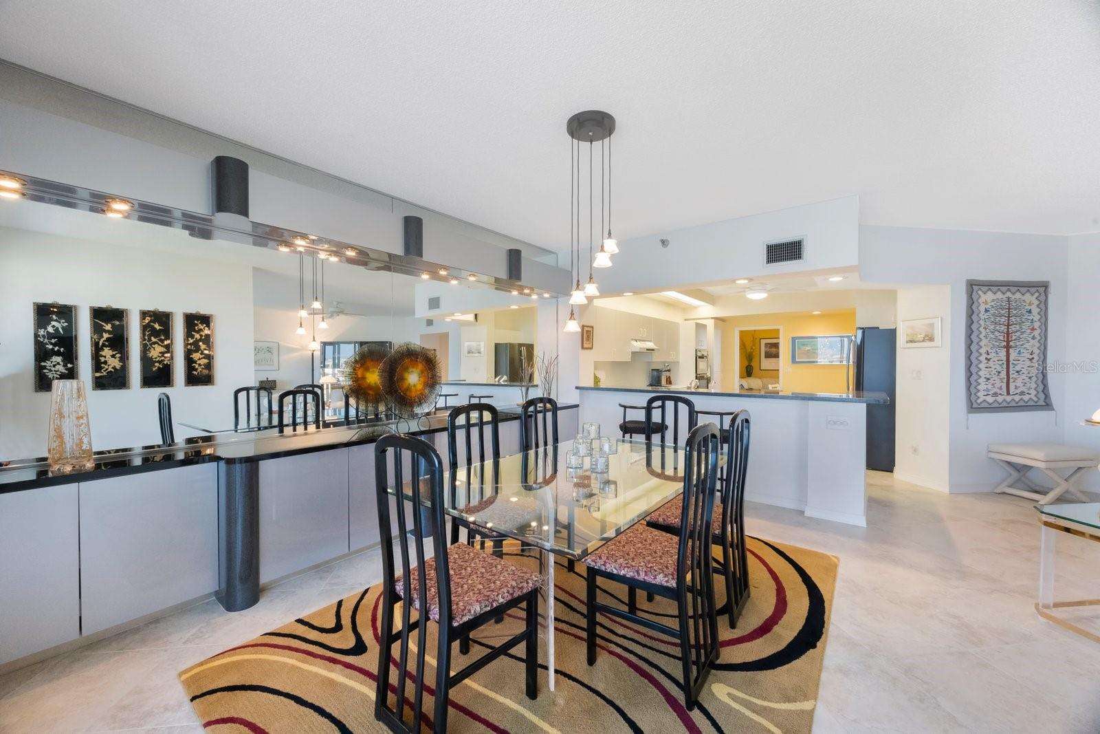 HARBOURSIDE CONDO - Residential