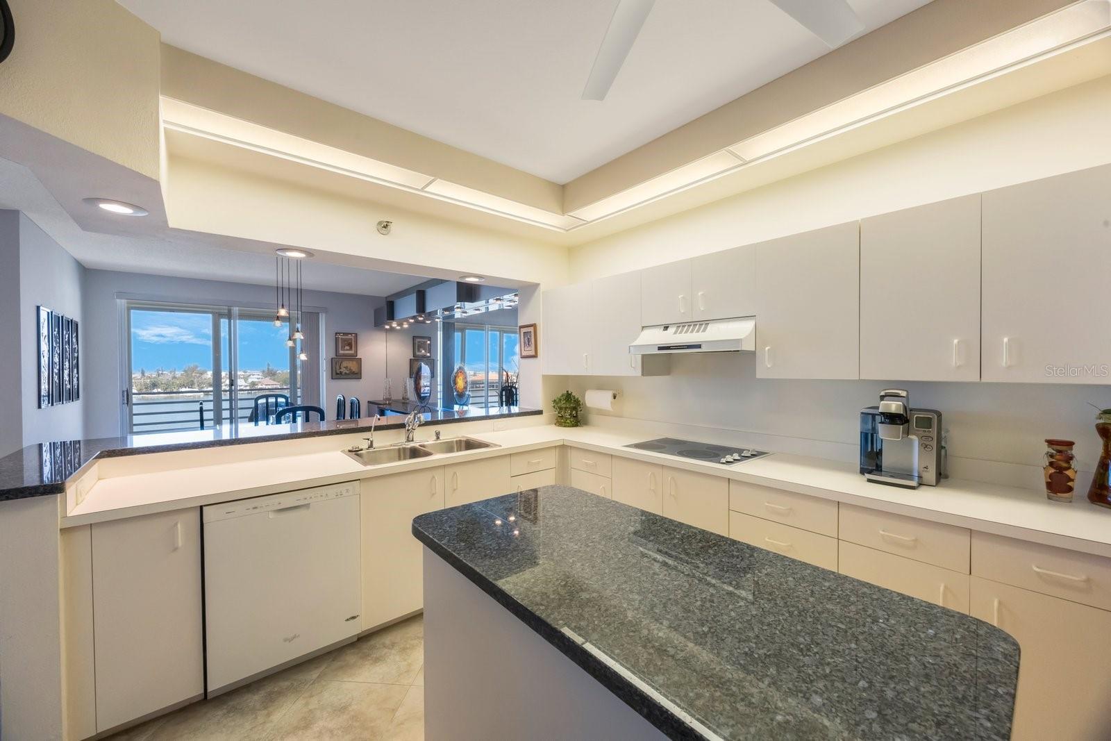 HARBOURSIDE CONDO - Residential