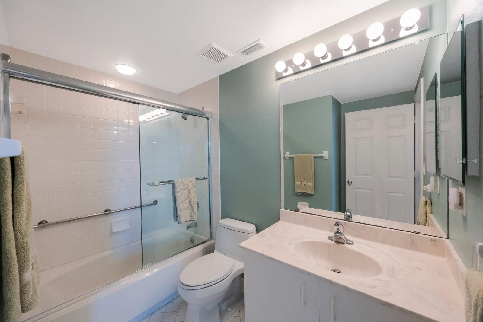 HARBOURSIDE CONDO - Residential