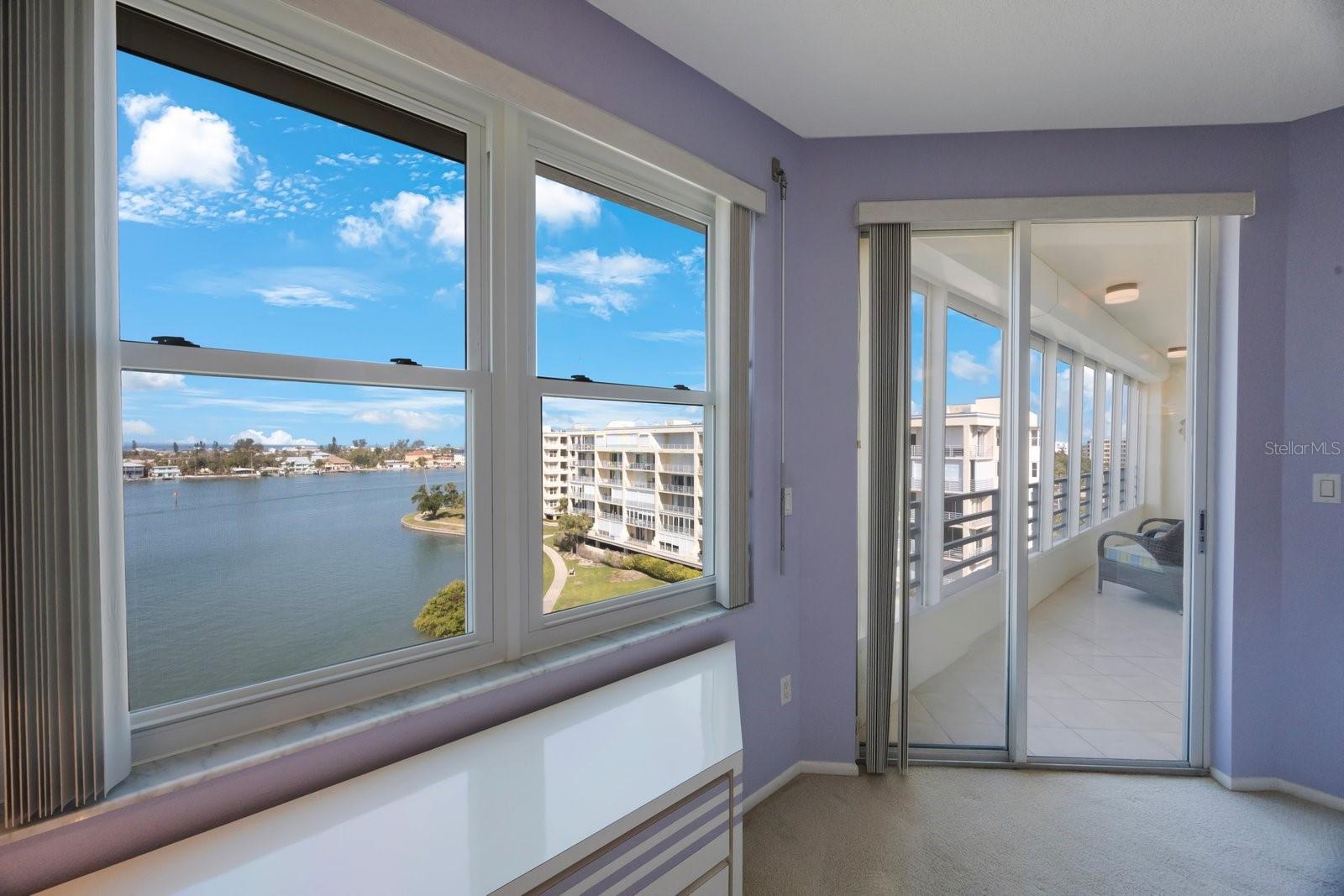 HARBOURSIDE CONDO - Residential