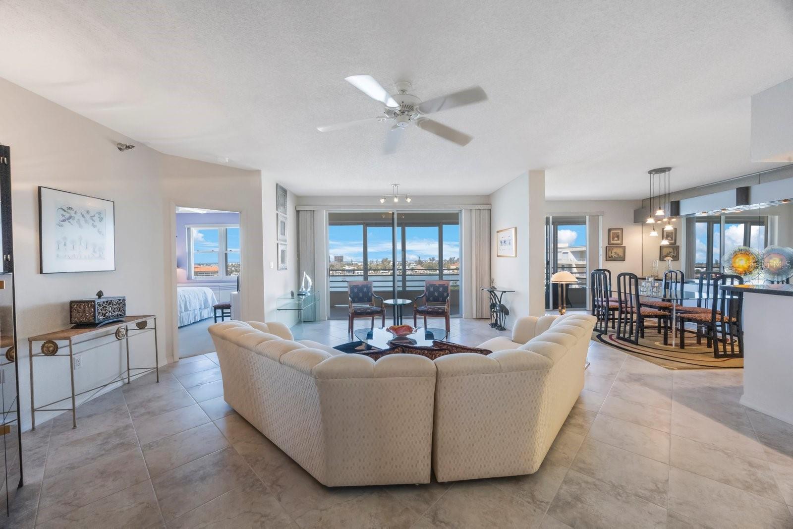 HARBOURSIDE CONDO - Residential