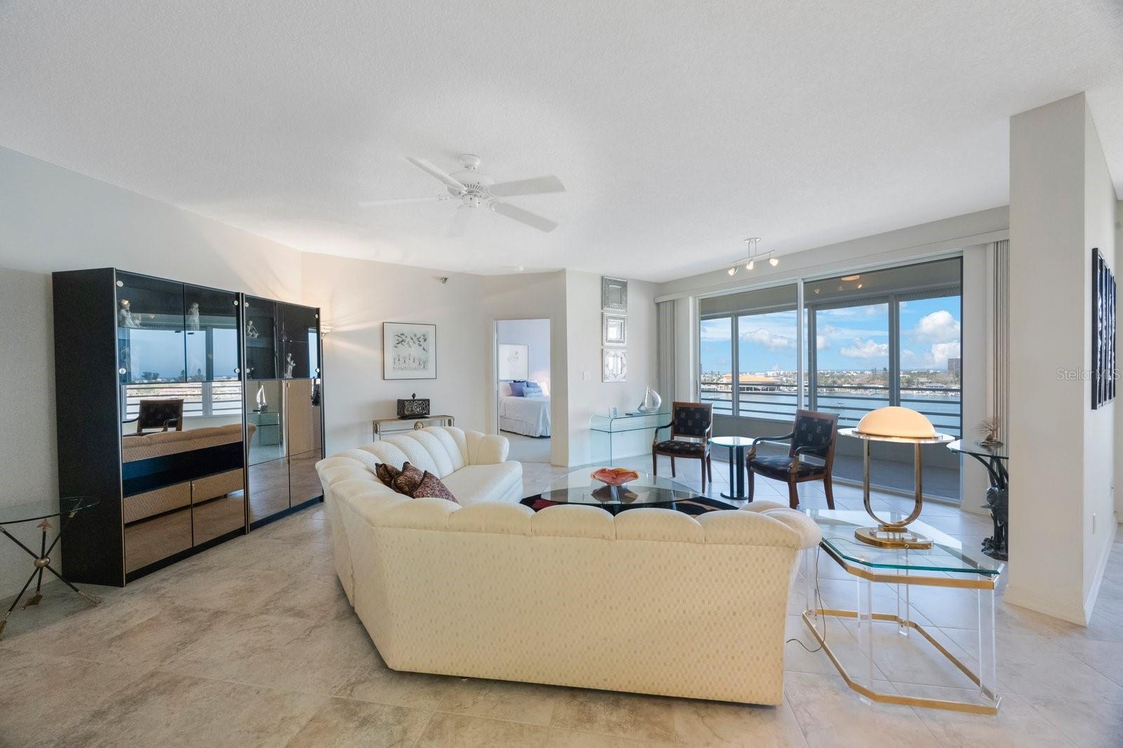 HARBOURSIDE CONDO - Residential