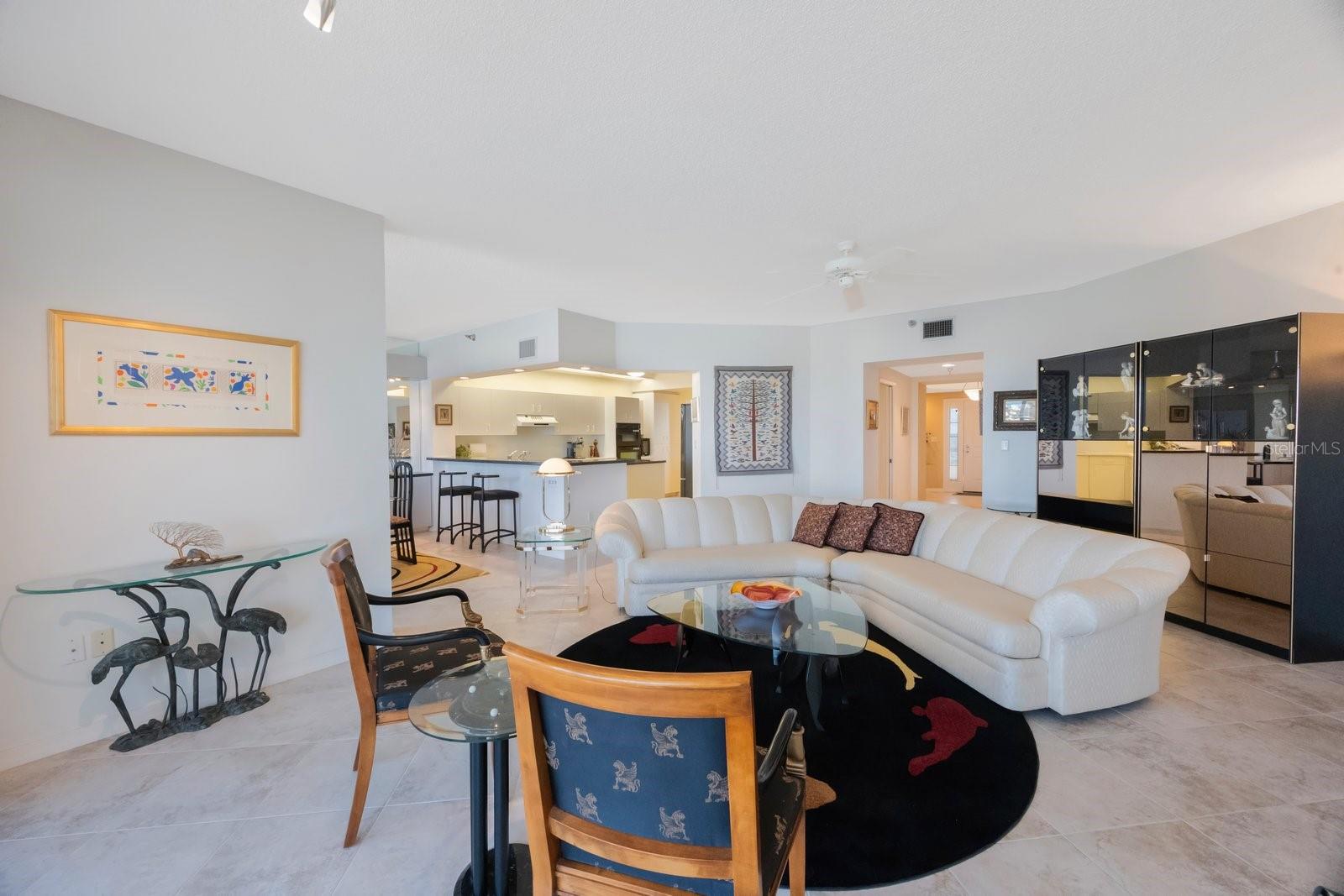 HARBOURSIDE CONDO - Residential