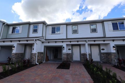 Photo of 4180 Campsite Loop, Orlando, FL 32824 (MLS # O6335329)