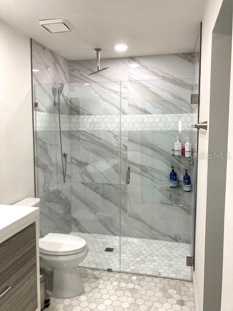 LANCASTER IV CONDO PH - Residential Lease