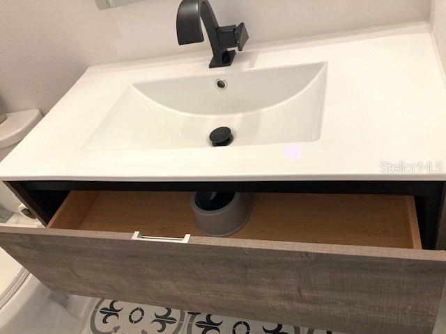 LANCASTER IV CONDO PH - Residential Lease