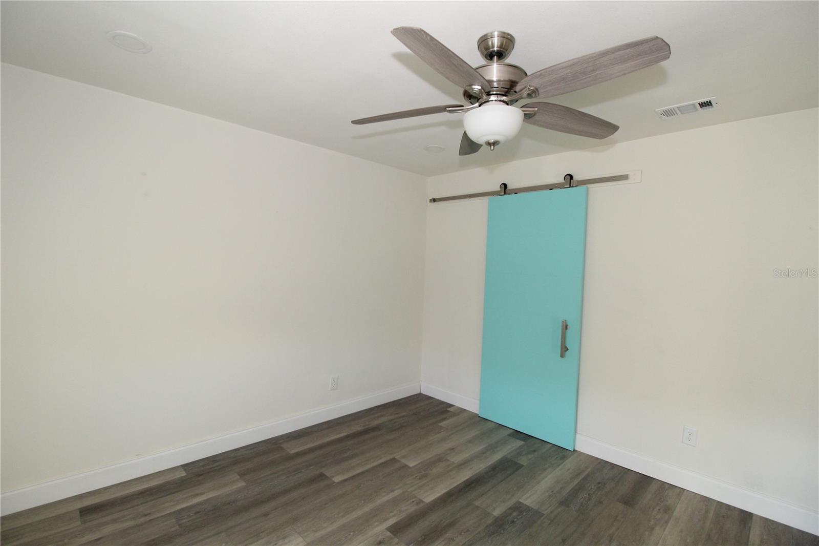 LANCASTER IV CONDO PH - Residential Lease