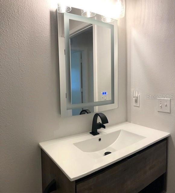 LANCASTER IV CONDO PH - Residential Lease