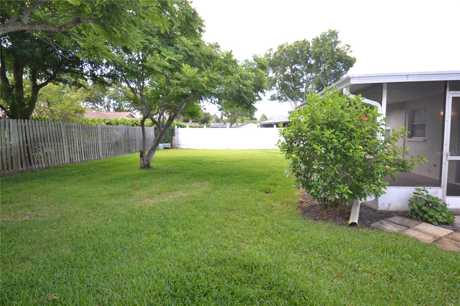 WOODGATE OF COUNTRYSIDE - Residential Lease