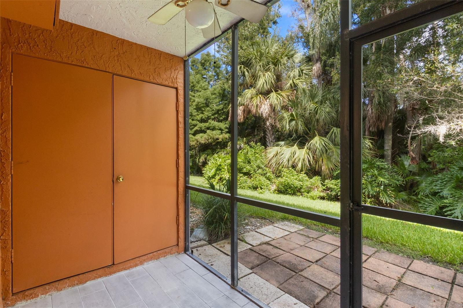 EAST LAKE WOODLANDS CYPRESS ESTATES - Residential Lease