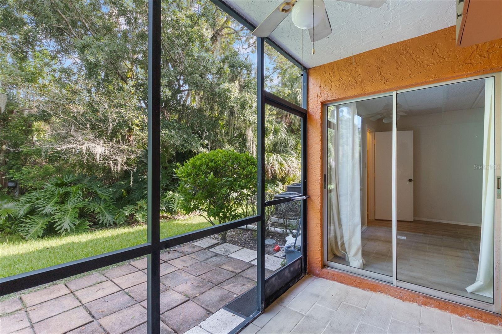 EAST LAKE WOODLANDS CYPRESS ESTATES - Residential Lease