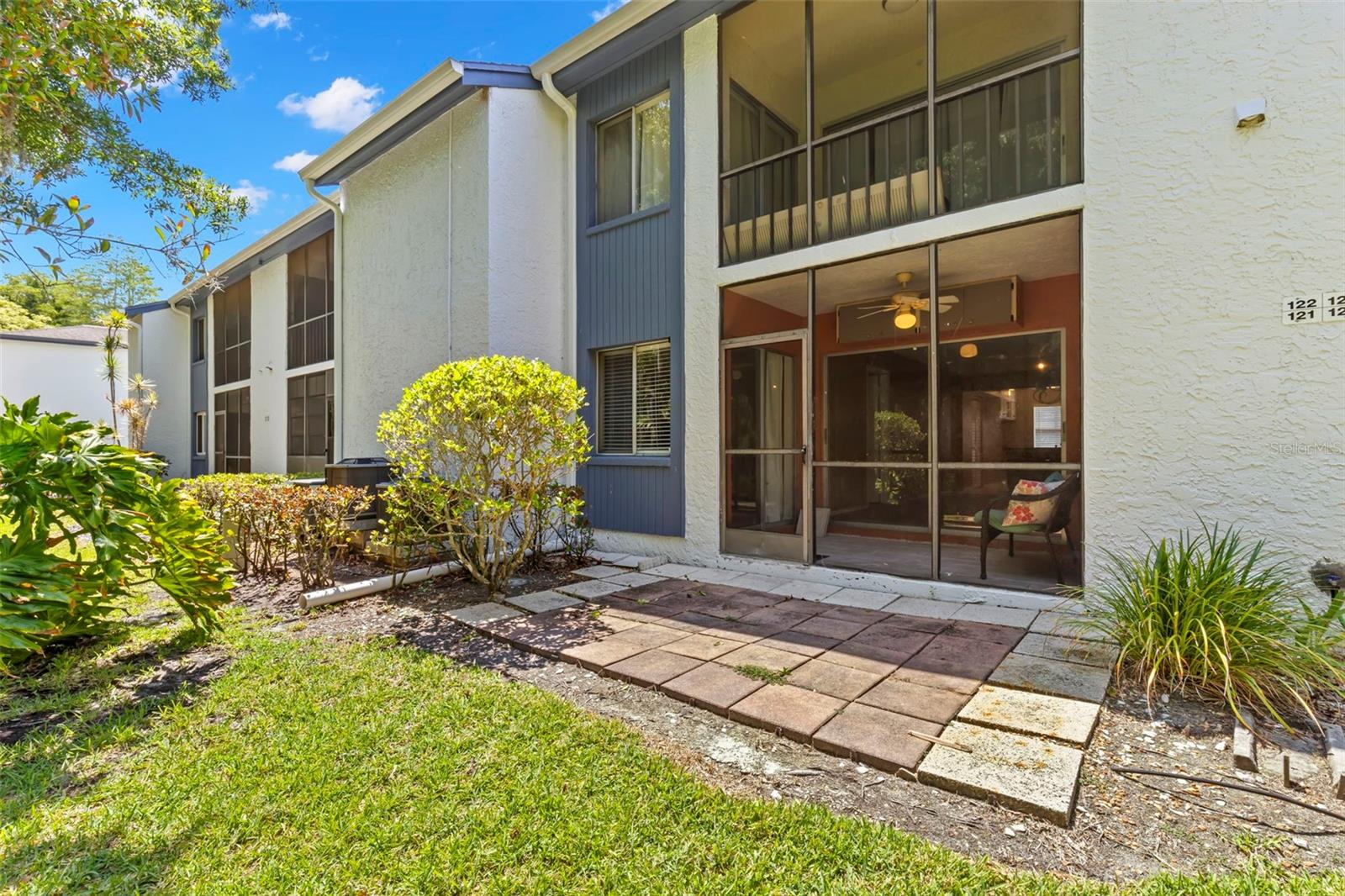 EAST LAKE WOODLANDS CYPRESS ESTATES - Residential Lease