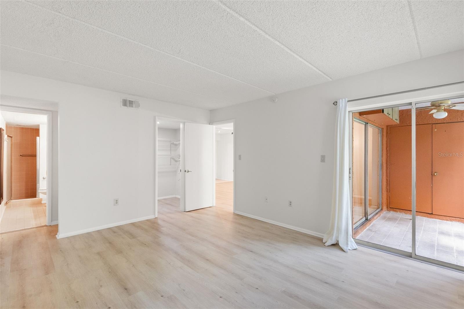 EAST LAKE WOODLANDS CYPRESS ESTATES - Residential Lease