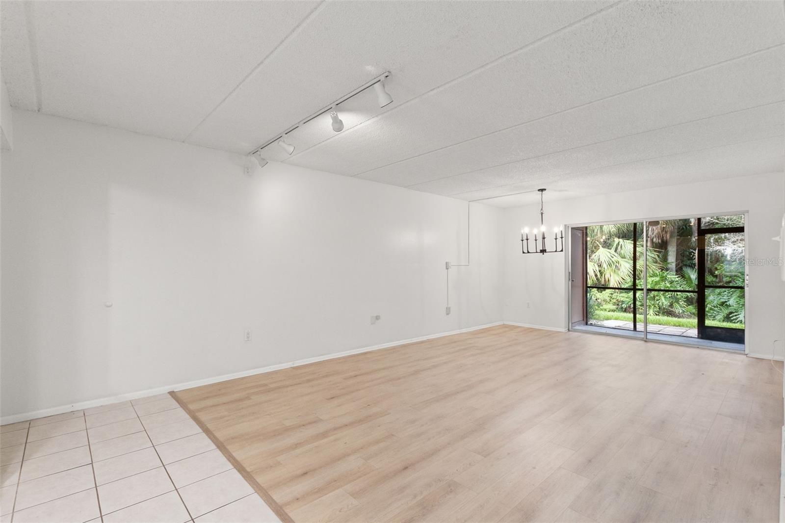EAST LAKE WOODLANDS CYPRESS ESTATES - Residential Lease
