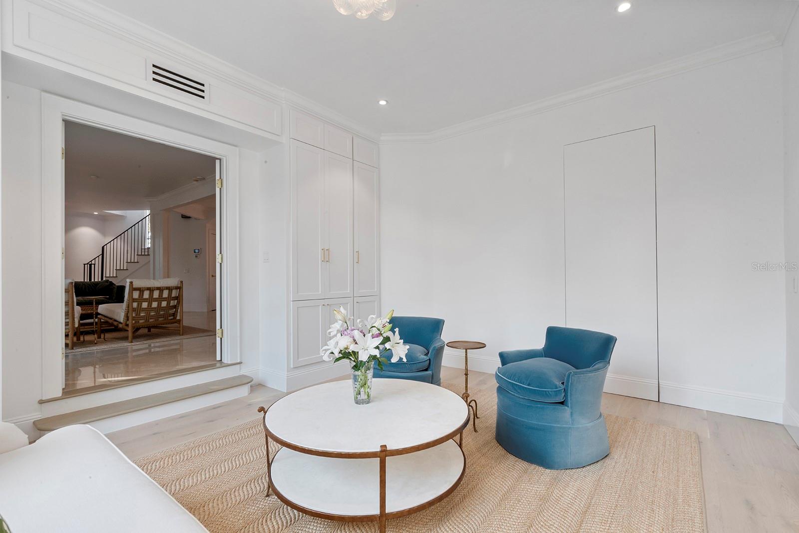 SYLVAN LAKE SHORES - Residential