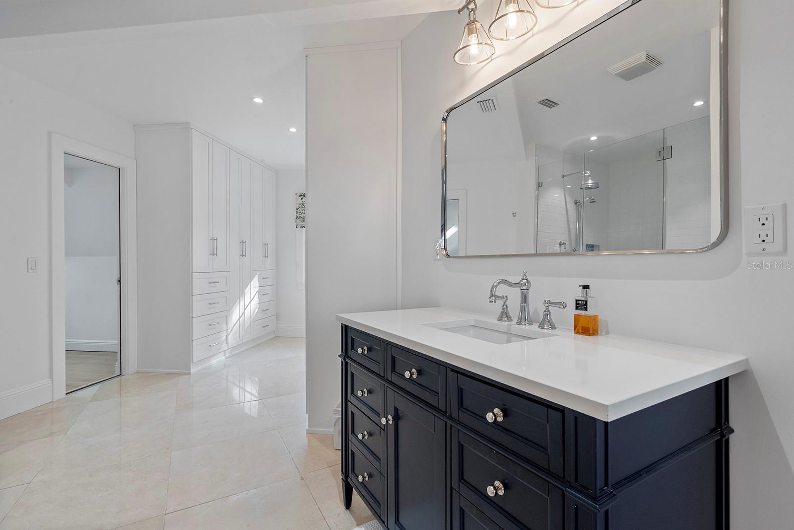 SYLVAN LAKE SHORES - Residential