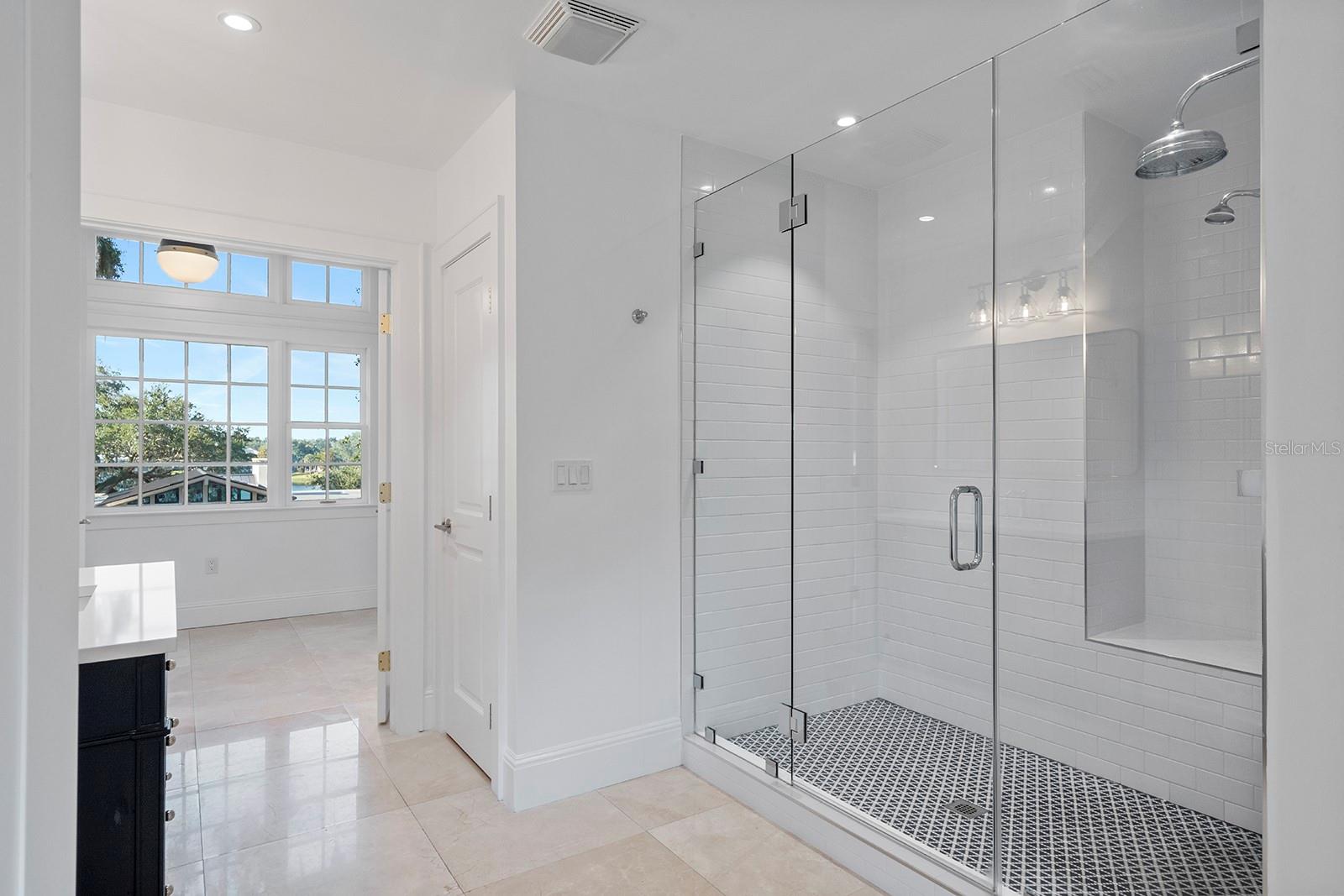 SYLVAN LAKE SHORES - Residential