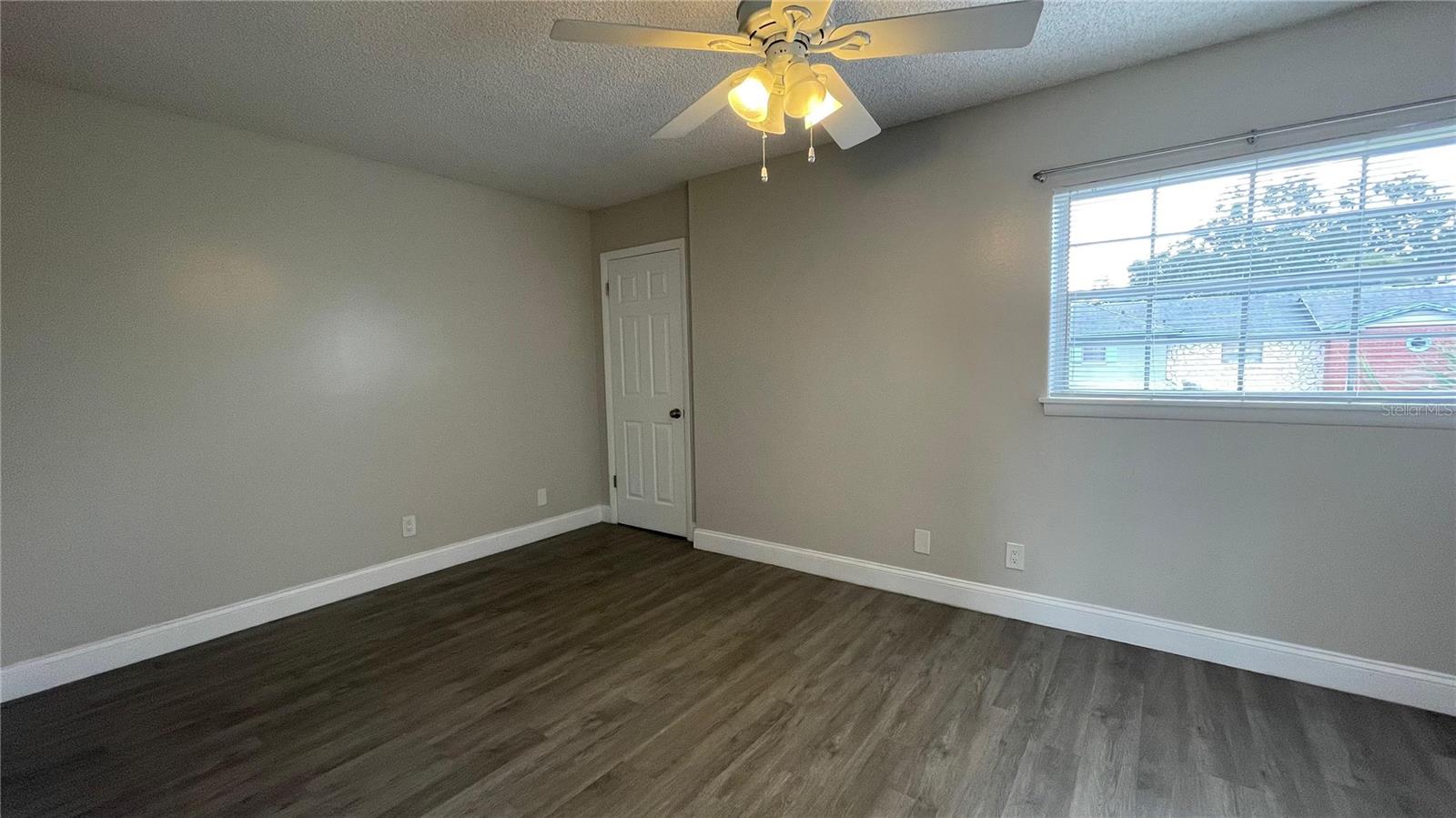 THE COLONIES CONDO - Residential Lease