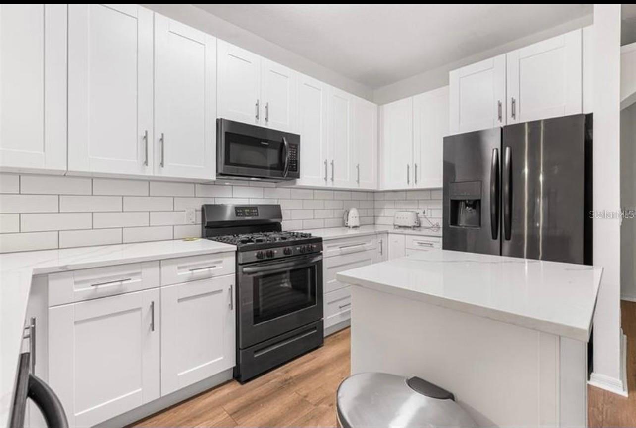 FISHHAWK RANCH PH 2 PRCL - Residential