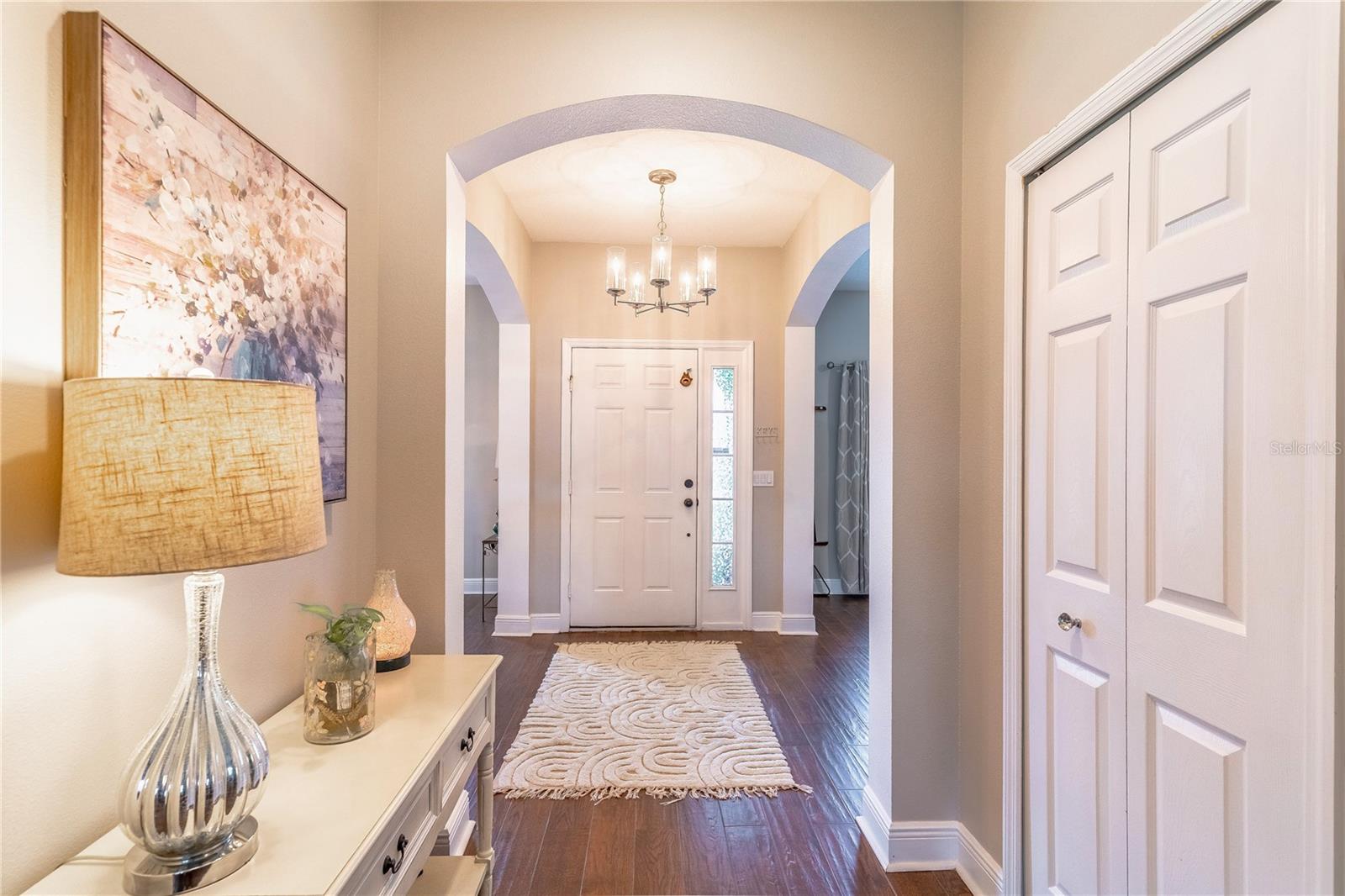 2031 GLORIA OAK COURT