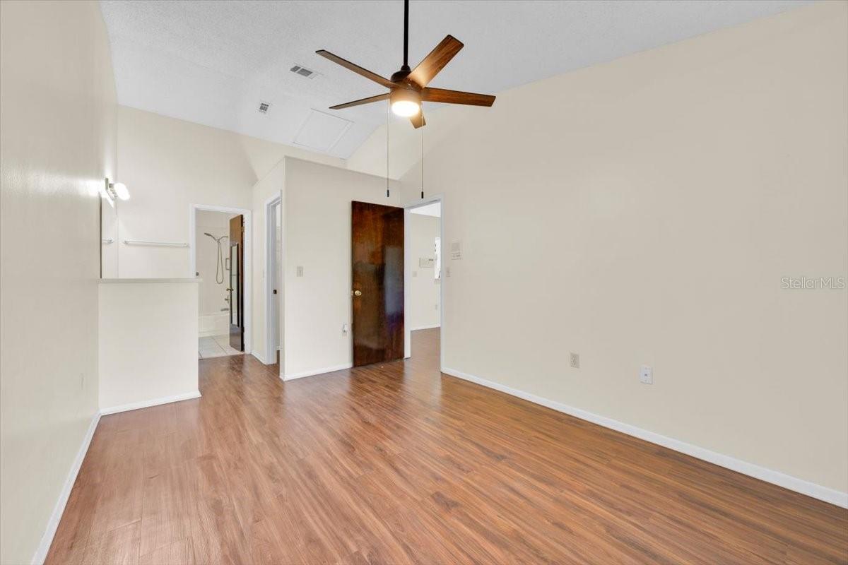 KING OAK VILLAS PH 1 - Residential