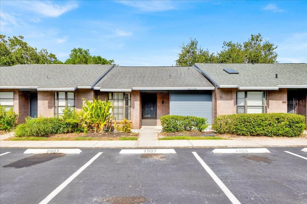 Photo of 2907 Prince Oak Court, Saint Cloud, FL 34769 (MLS # S5128369)