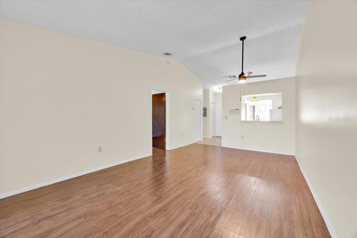 2907 PRINCE OAK COURT