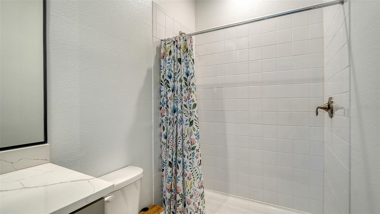 STAR FARMS PH IV SUBPH H & I - Residential