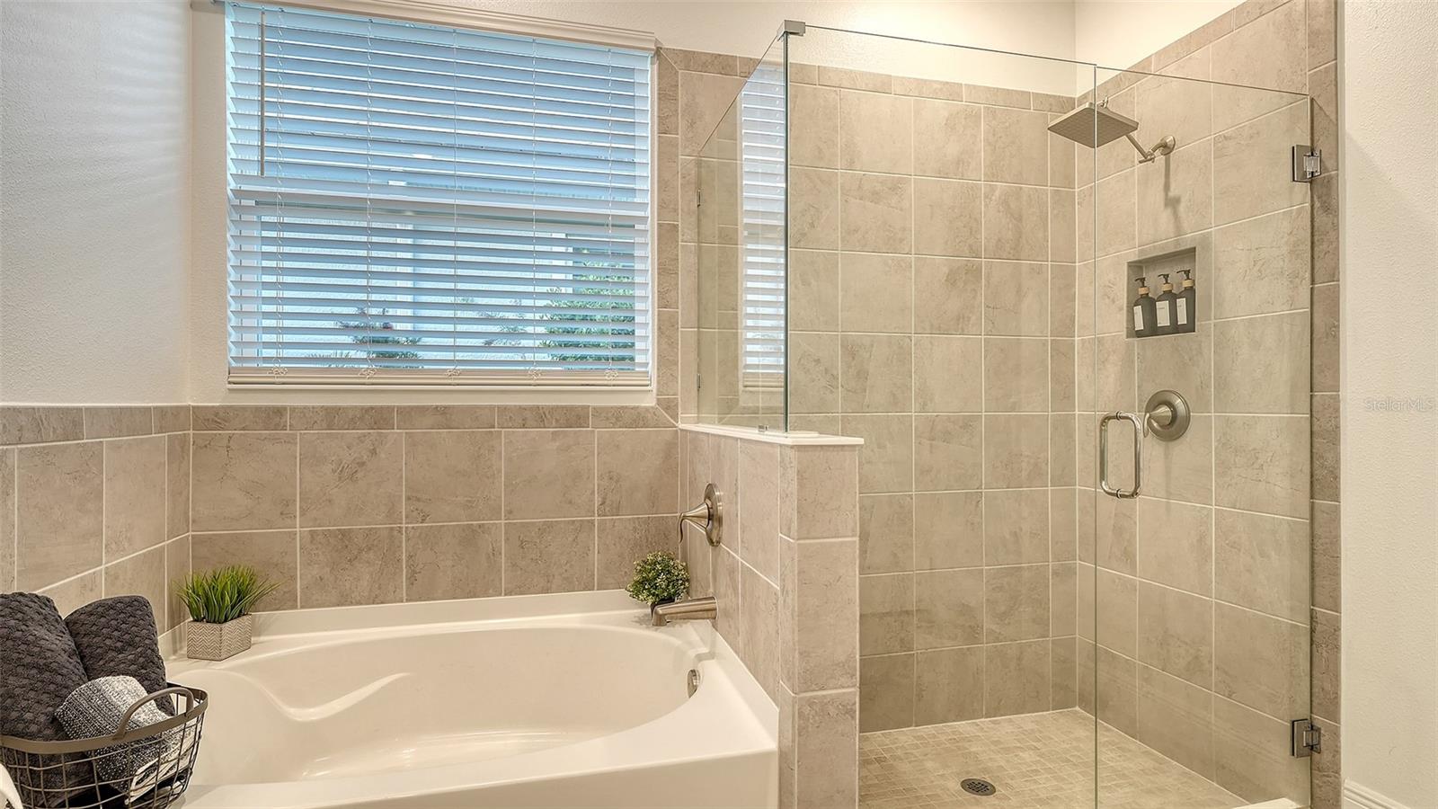 STAR FARMS PH IV SUBPH H & I - Residential