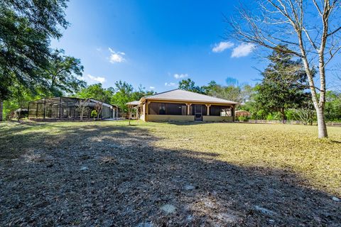Photo of 6247 NW 35th Street, Bell, FL 32619 (MLS # GC537489)