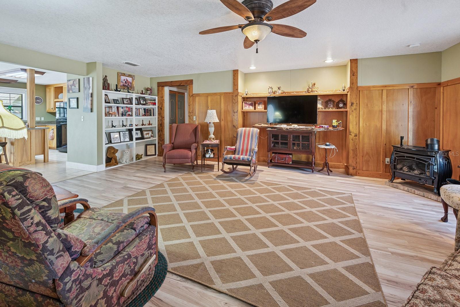 POSTELL ESTATES UNREC SUB - Residential