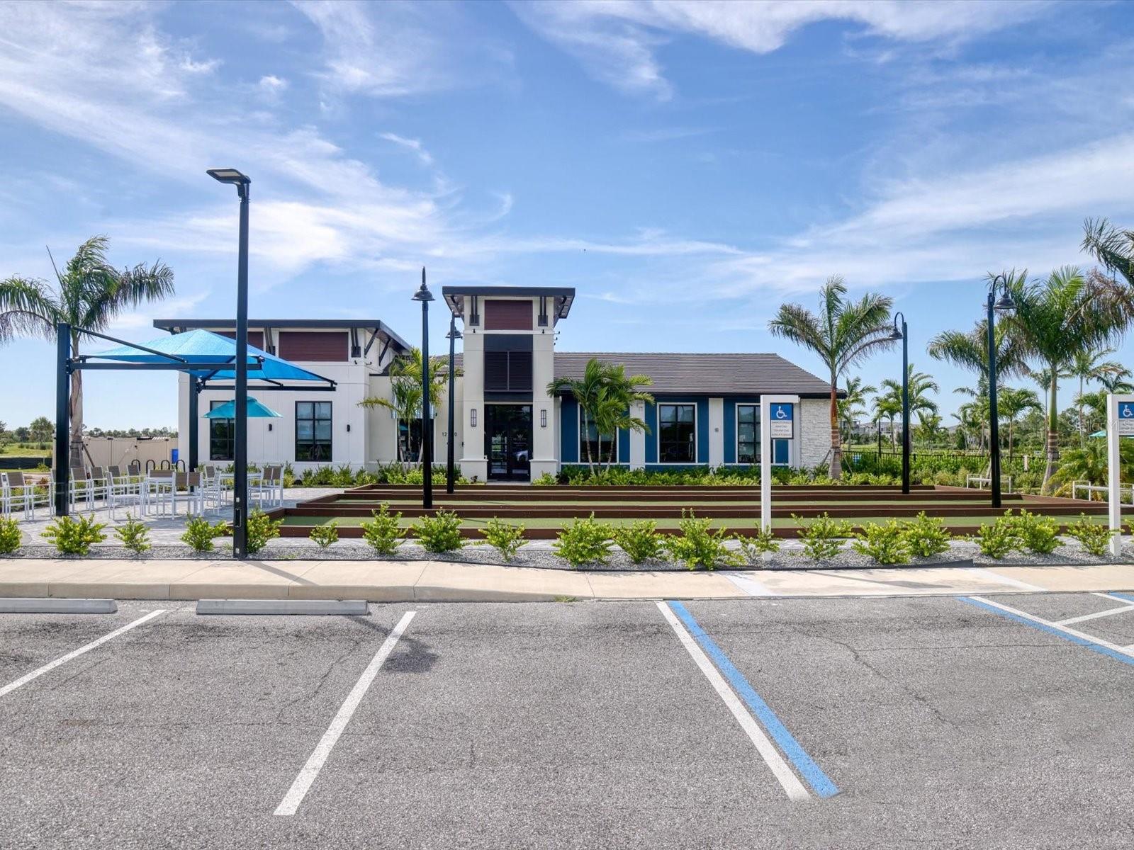 WELLEN PARK GOLF AND COUNTRY CLUB - Residential