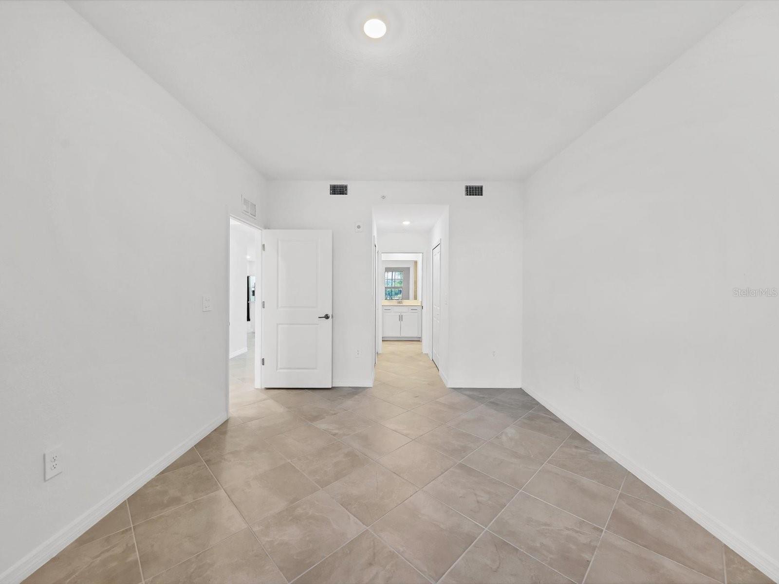 WELLEN PARK GOLF AND COUNTRY CLUB - Residential