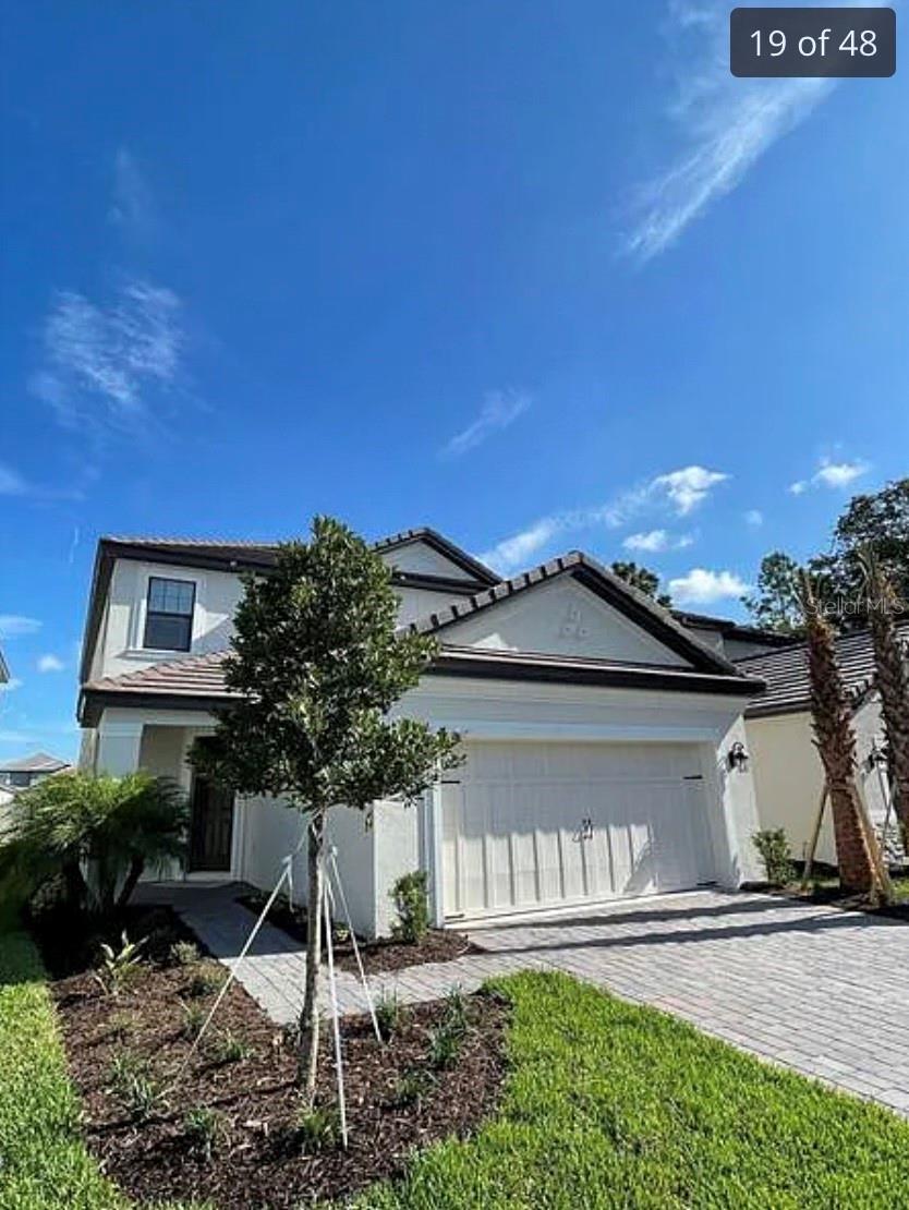 LANDINGS AT HAWKS CREST - Residential Lease