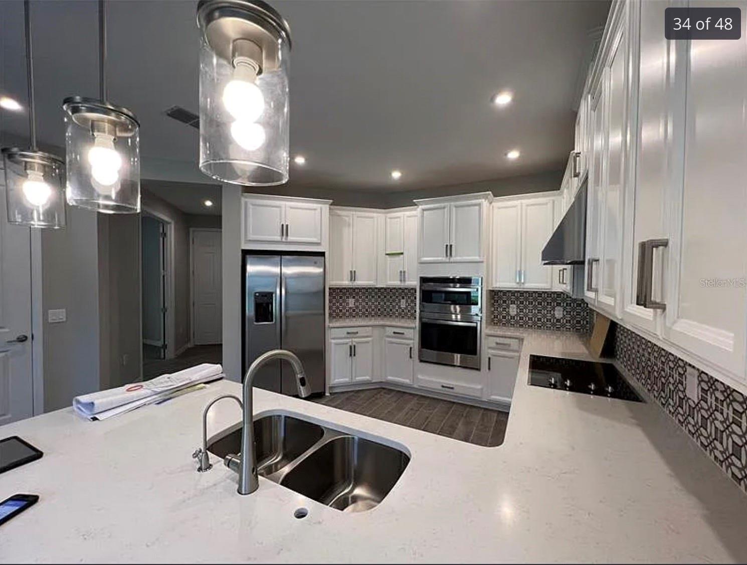 LANDINGS AT HAWKS CREST - Residential Lease