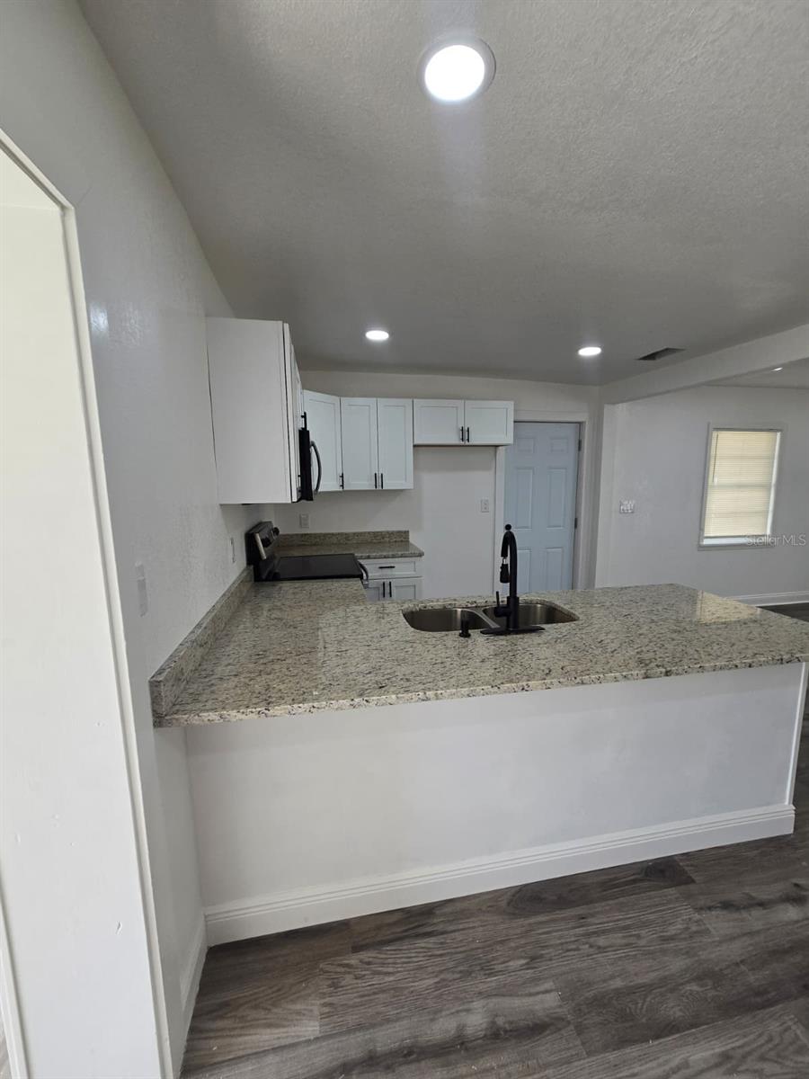 PINE HILLS MANOR 05 - Residential