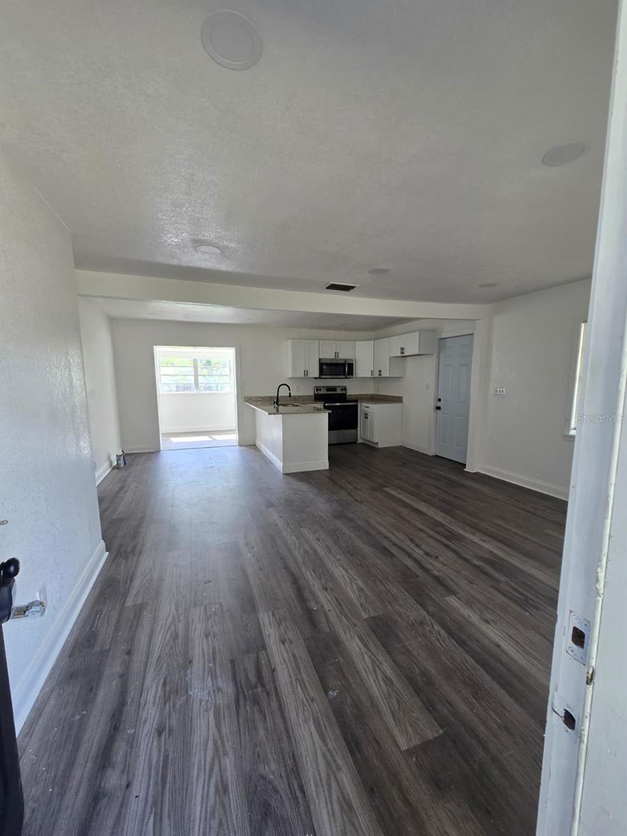 PINE HILLS MANOR 05 - Residential