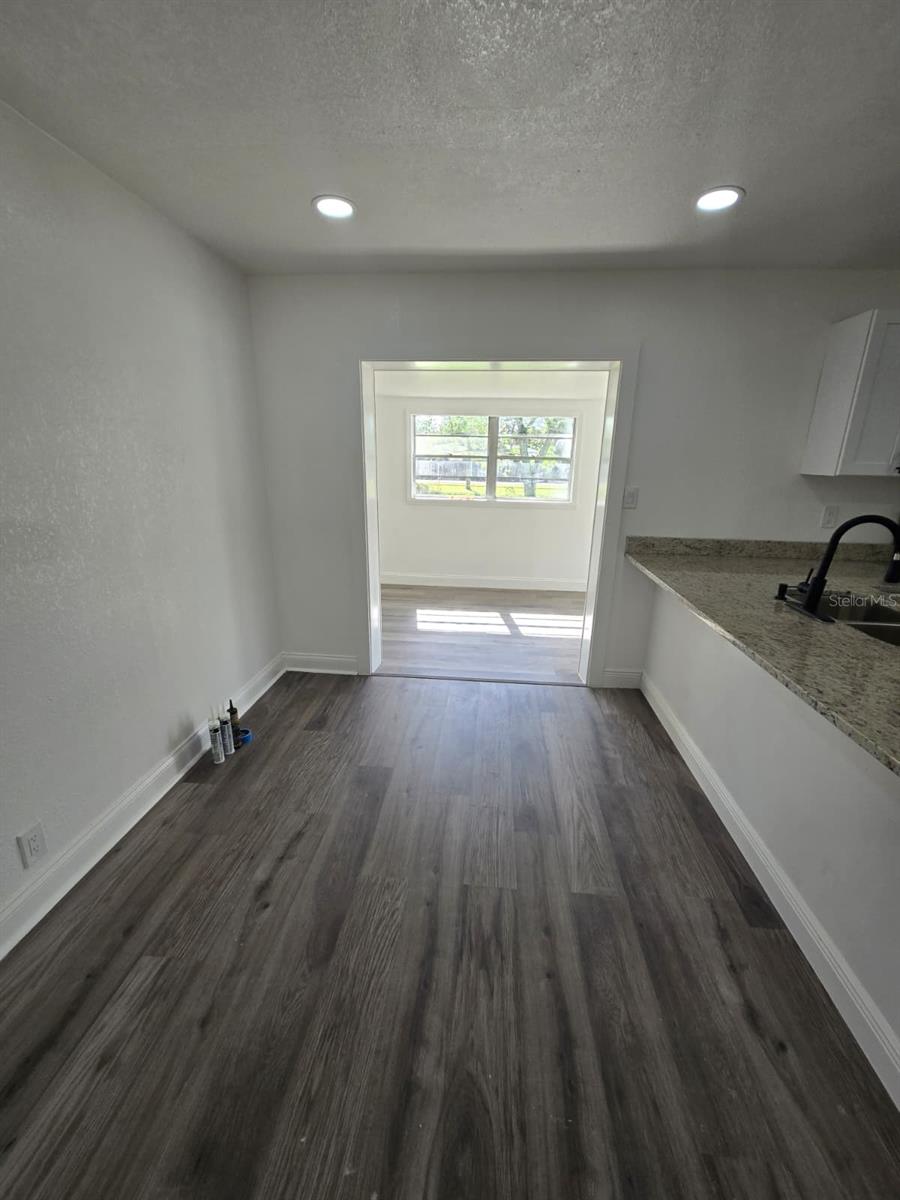 PINE HILLS MANOR 05 - Residential