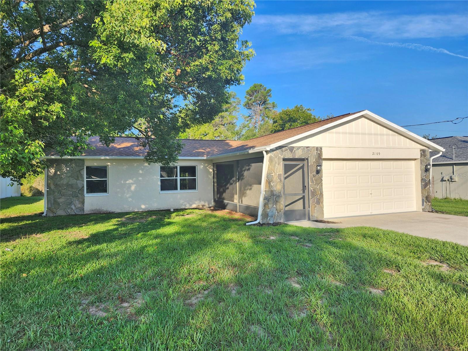 Move in ready 3 bedroom 2 bath home with recent updates to include new roof, new flooring, freshly painted in and out. This home is ideal for first time buyers with all of the hard work already completed. Conveniently located in the heart of Spring Hill with easy access to shopping, dining, schools, parks, and the Suncoast Parkway allowing easy access to Tampa. Hurry up and schedule your private showing today!