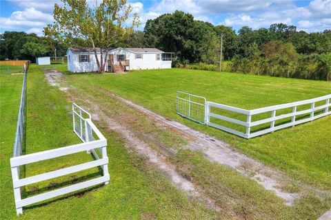 Photo of 5111 Heritage Trail, Lakeland, FL 33811 (MLS # O6400503)