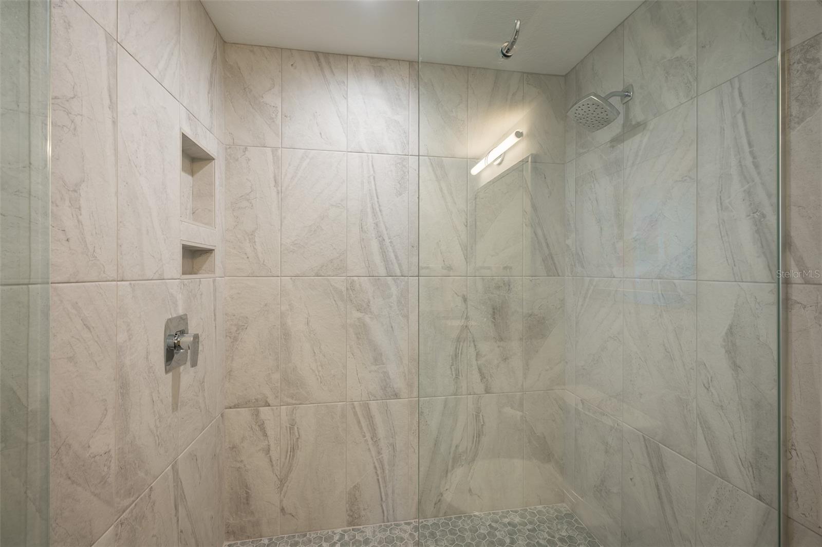 ALINARI - Residential